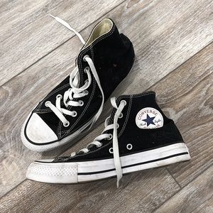 Black Hight top converse